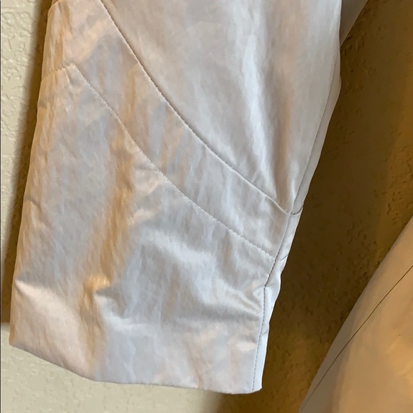 Silver trench coat - Picture 4 of 5